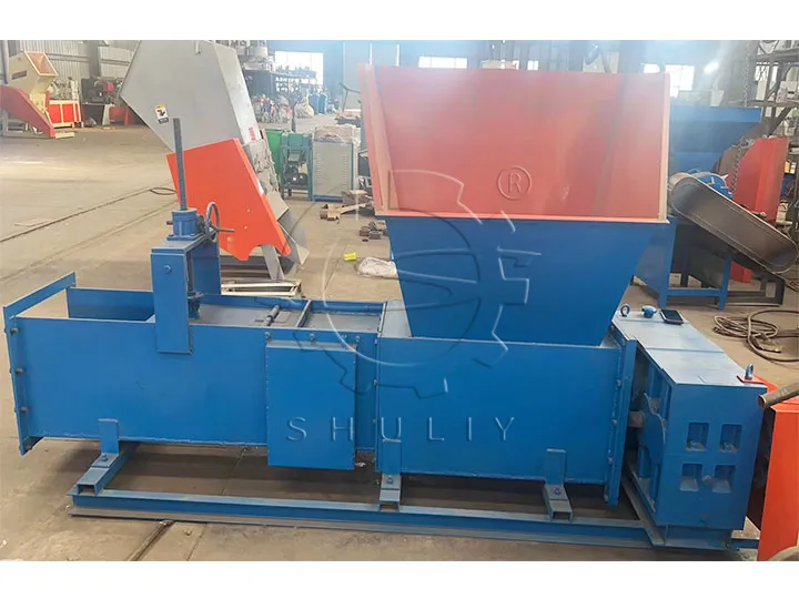 Foam compactor machine