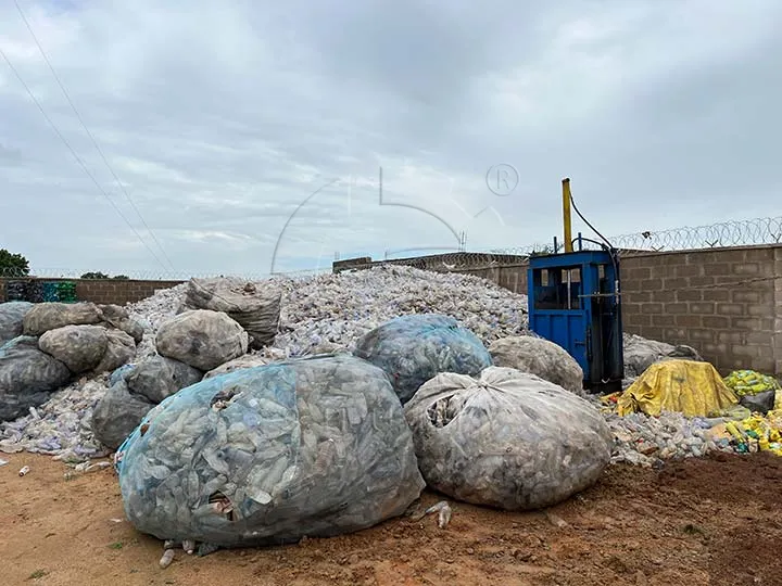 negocio de reciclaje de botellas de plástico