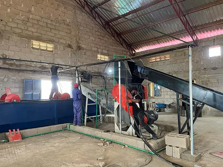 industrial plastic shredding machine