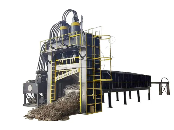 Gantry shear for scrap metal