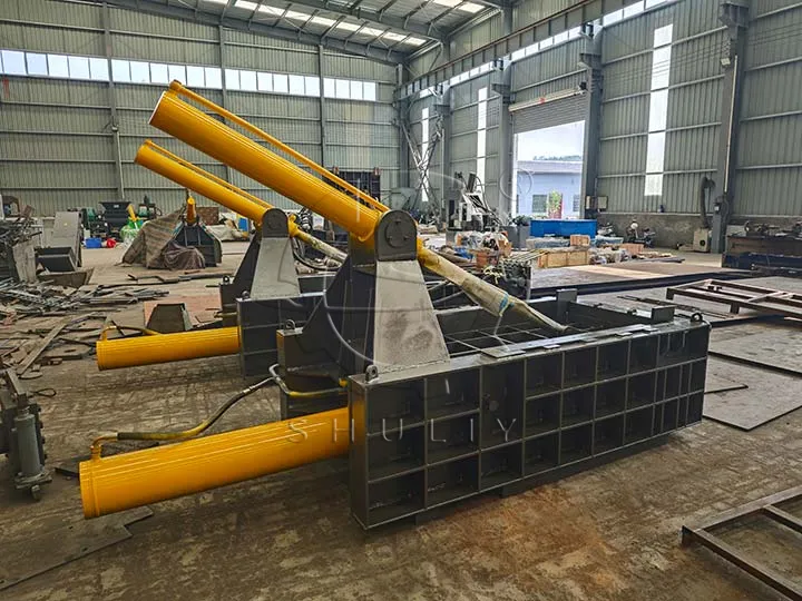 hydraulic aluminum can baler