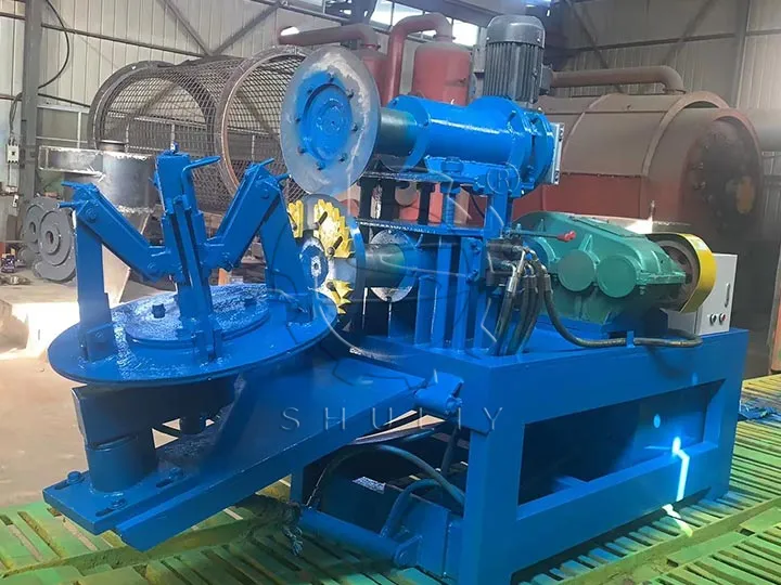 tyre bead removal and cutter machine