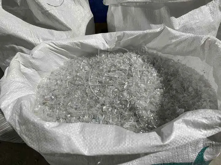 Pure PET bottle flakes