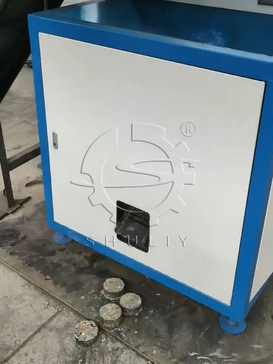 Discharge Port